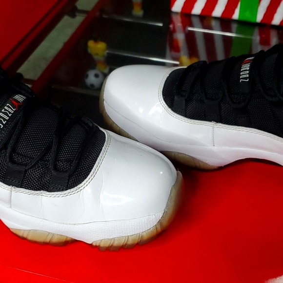 Jordan 11 (low) - Picture 8 of 8